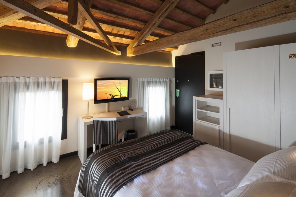 Villa Solaris Hotel & Residence Tezze sul Brenta ภายนอก รูปภาพ